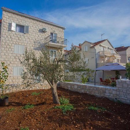Apartments With A Parking Space Sutivan, Brac - 752 Exterior foto