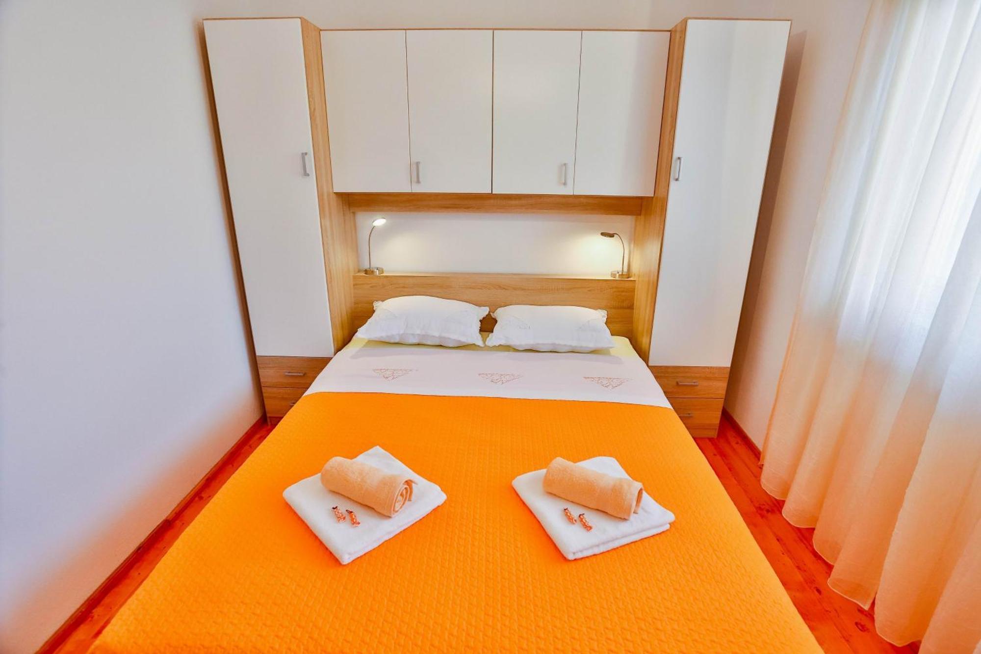 Apartments With A Parking Space Sutivan, Brac - 752 Quarto foto
